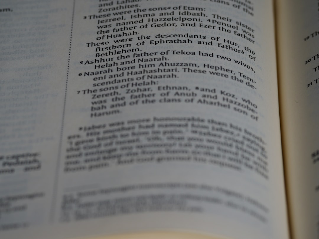 Słowniki migowe online – jak korzystać z nich w praktyce edukacyjnej